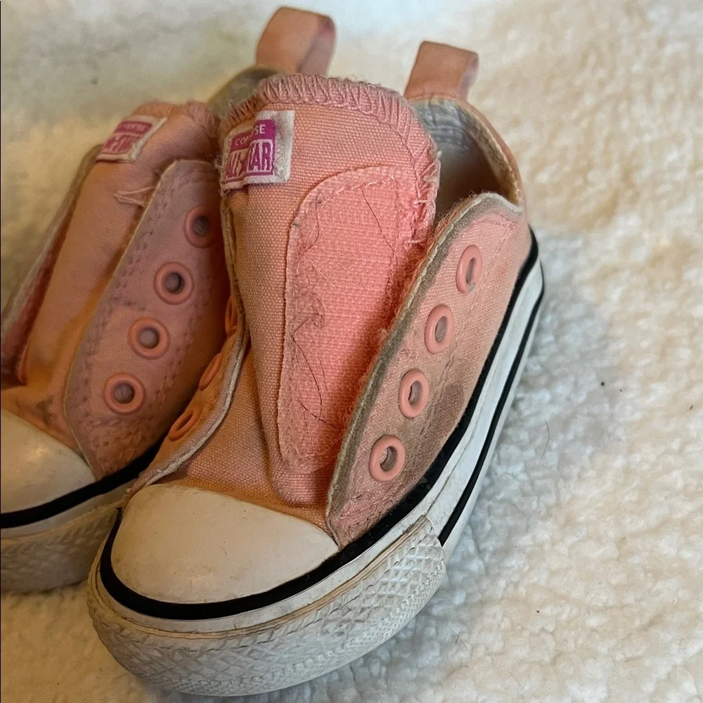 Converse Kids Slip-On Canvas Sneakers - Peach Pink Size 5 toddler